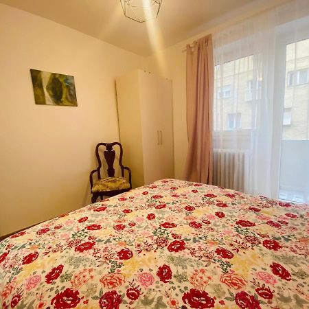 Apartamento Uptown Girl Belgrado Exterior foto